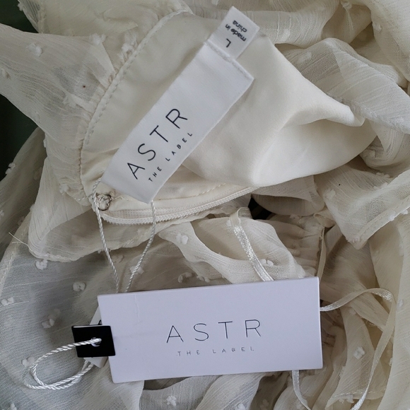 ASTR The Label Devereaux Gathered Ruffle Dress - Picture 2 of 5